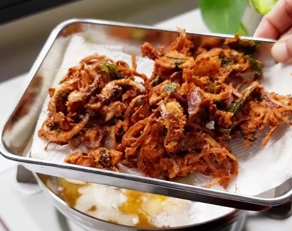Onion Pakoda